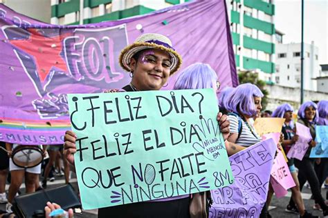 Marcha Y Paro Por El 8M En Mar Del Plata Una Lucha Compartida