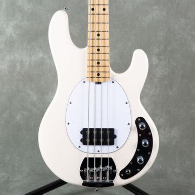 man sterling  ray bass white  hand rich tone