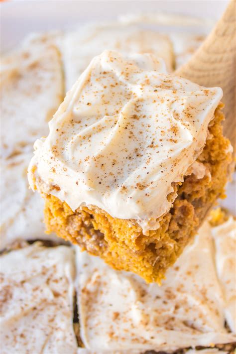 Pumpkin Poke Cake Reluctant Entertainer