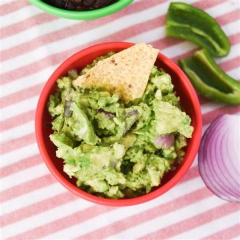 Copycat Chipotle Guacamole Recipe