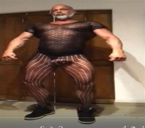 Naked Male Muscle Mature Hot Muscle Dad Flexes ThisVid