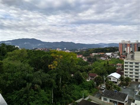 Sol e calor predominam em Blumenau nesta sexta confira a previsão completa