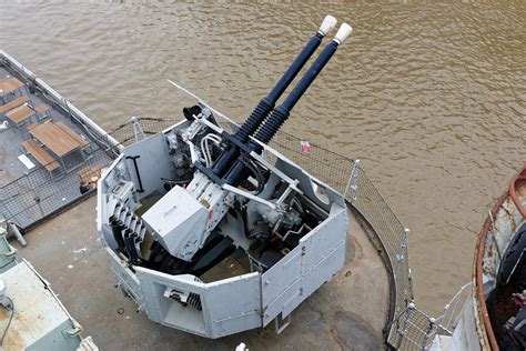 Qf Mk V 40mm Mount Hms Belfast One Of Six Quick Firing Q Flickr