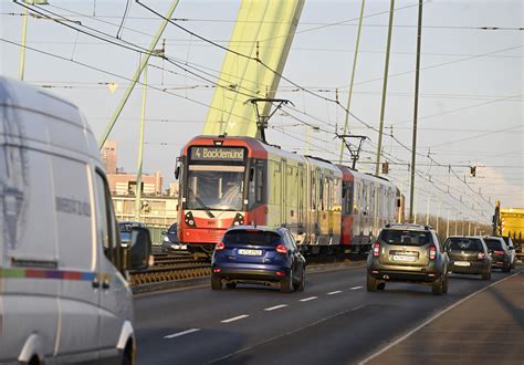 Rc Auto il costo è salito del 18 rispetto a dodici mesi fa