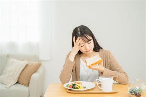 「拒食症」とは？原因や症状についても解説！ メディカルドック