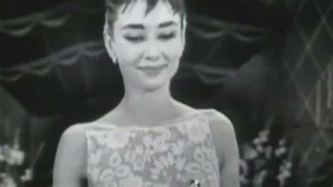 Audrey Hepburn Moon River Fair Quality Sound Youtube