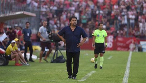 Caruso Lombardi Hizo Achicar El Ancho Del Campo De Juego De La Ciudadela