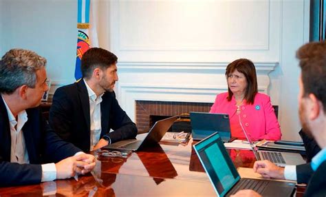 Patricia Bullrich Arriba A Rosario Para Presentar Un Plan De Seguridad Junto A Pullaro Y Javkin