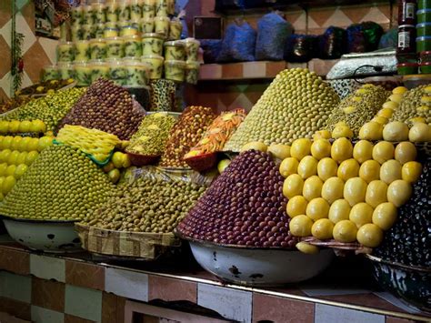 Olives Dans Un Souk De Meknès Que Voir