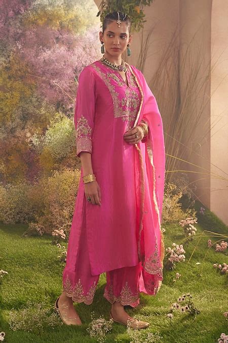 Buy Pink Pure Organza Dabka Embroidery Notched V Mor Gardenia Kurta