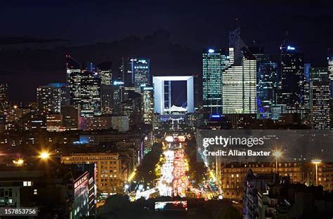 Paris La Defense Skyline Photos and Premium High Res Pictures - Getty ...