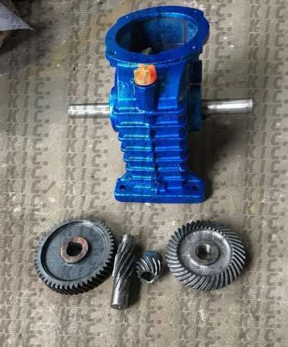 Mild Steel Paddle Wheel Aerator Gearbox And Motor At Best Price In