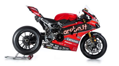 Fueluniverse Ducati Presenta Su Equipo De Worldsbk En Imola