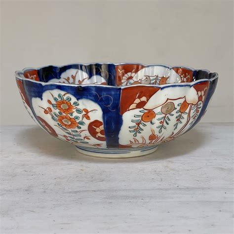 19th Century Imari Hand Painted Serving Bowl