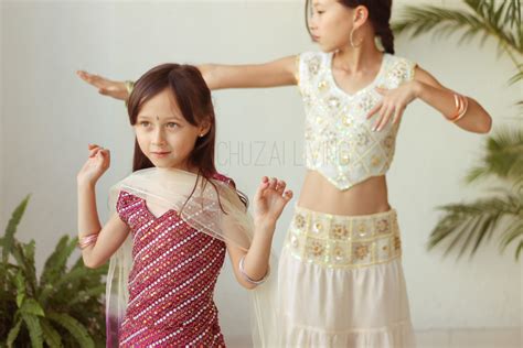 Indian Lehenga Dresses & Bollywood Dance Party | Chuzai Living