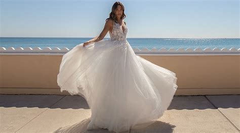 Bridal designer Hayley Paige recovers brand from collapsed JLM Couture - Inside Retail US