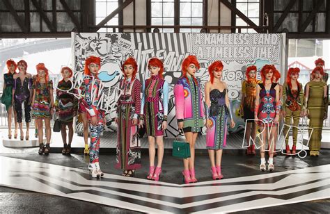 ART ON THE RUNWAY: IS CONTEMPORARY ART DRIVEN BY FASHION? - Carriageworks