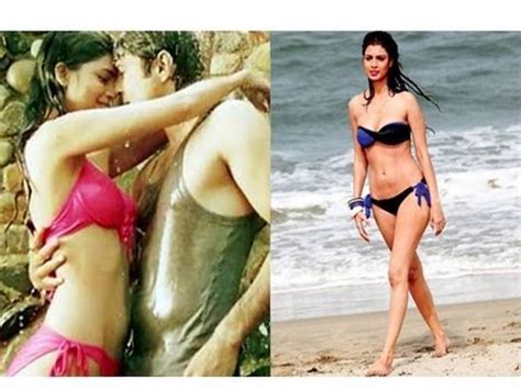 9 Hot Sexy Tina Desai Bikini Pics