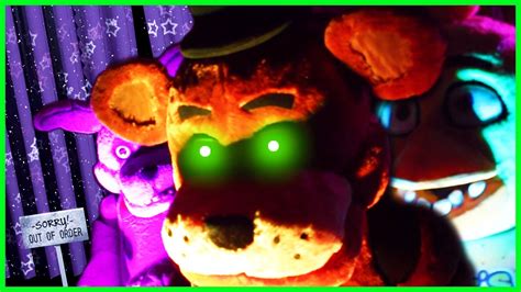 FNAF In REAL LIFE FNAF FRIGHT DOME EXCLUSIVE WALK THROUGH