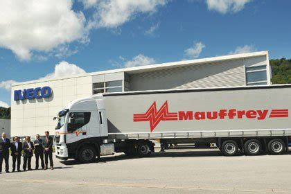 Les Transports Mauffrey Passent Une Commande De Stralis Iveco