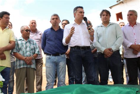 Ricardo Teobaldo participa de lançamento de obras em Taquaritinga Voz