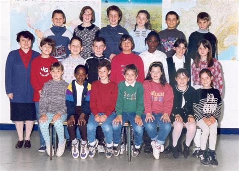 Photo De Classe Mme Guerber Cm C De Ecole Robert Desnos