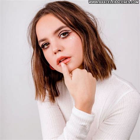 Bailee Madison No Source Babe Posing Hot Beautiful Sexy Celebrity