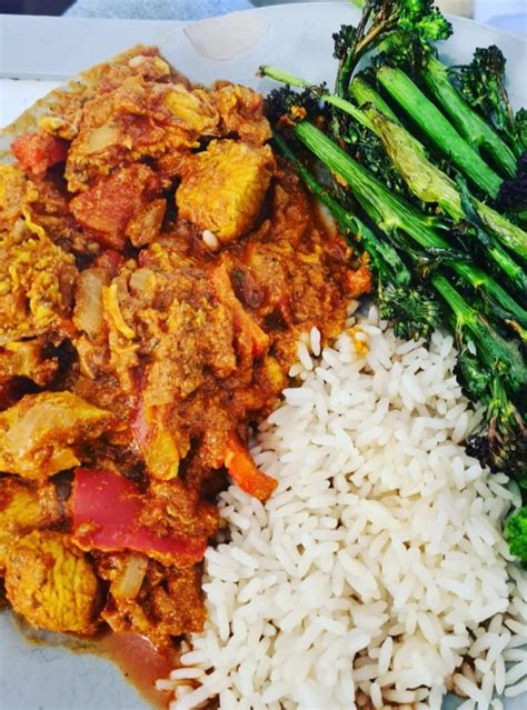 Chicken Tikka Masala Curry Recipe Image By Abbylou X Pinch Of Nom