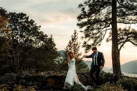 The Griffin House Wedding on the Columbia River Gorge