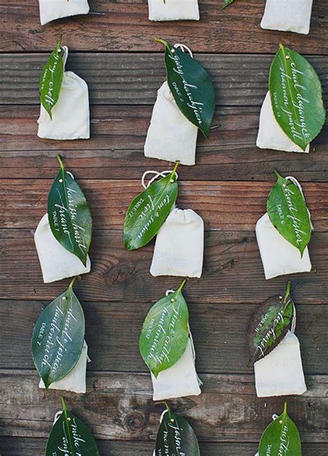 25 Ways To Decorate With Magnolia Leaves Artofit