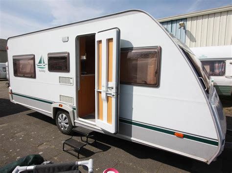 Caravan Huren Eifelland Holiday 500 TK Stapelbed Treinzit Tent Bij