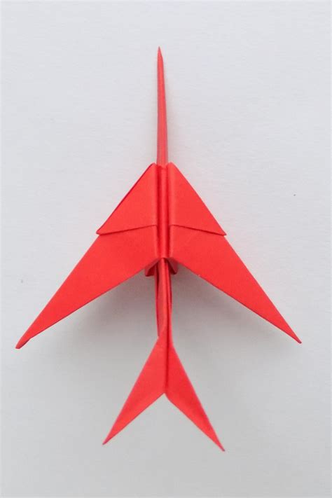 How to Make an Origami Paper Airplane: 16 Steps