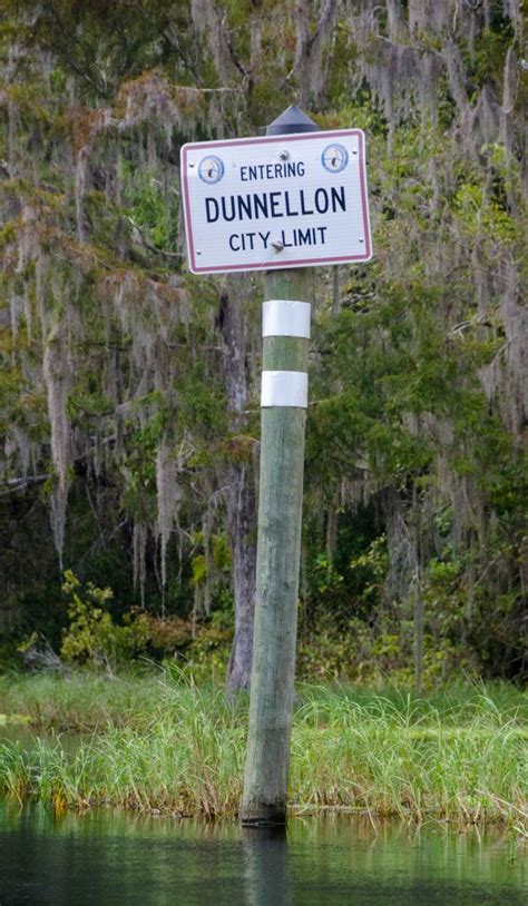 Entering Dunnellon On The Rainbow River Florida Paddle Notes