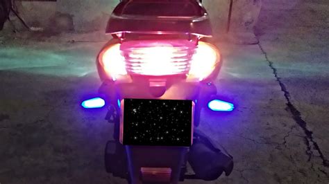 Como Instalar O Poner Luces Direccionales A Mi Moto Youtube