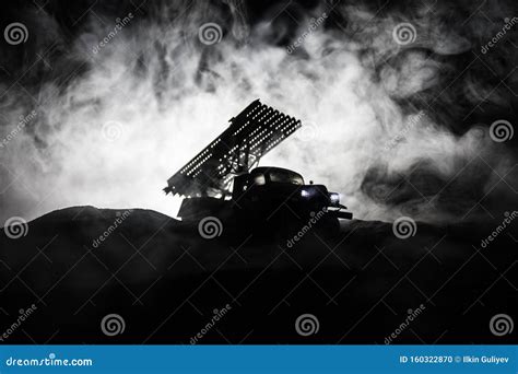 Lan Amento De Foguetes Nuvens De Fogo Cena De Batalha M Sseis