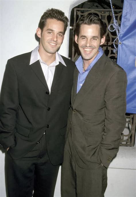 50 Famous Celebrity Twins in the World Today - Hood MWR