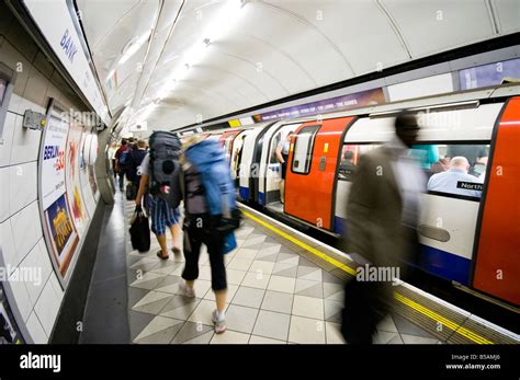 Woman Crowded London Underground Hi Res Stock Photography And Images