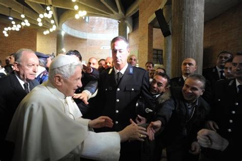 Il Blog Degli Amici Di Papa Ratzinger 5 2011 2012 Via Crucis Con I