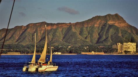 The Best Sunset Cruise Waikiki - Real Hawaii Tours