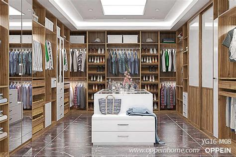 Luxury Villa Wood Grain Walk In Closet Design YG16 M08 Oppein Malaysia