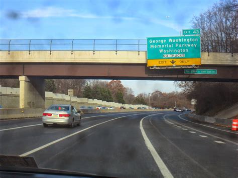 Lukes Signs I 495capital Beltway Fairfax County Va Between Route