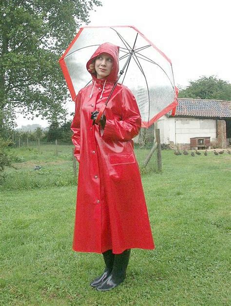 Pin By Bernd Harzer On Regen Rain Wear Red Raincoat Raincoat