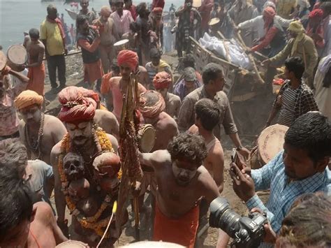 Holi 2024 Date Holi Celebrate With Ashes Of Pyre In Manikarnika Ghat Kashi Masane Ki Holi Holi