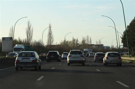 Toulouse Accident Entre Une Voiture Et Un Poids Lourd