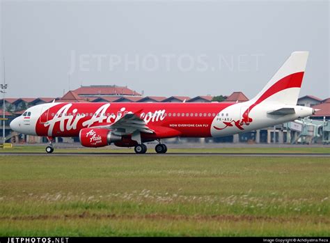 PK AXJ Airbus A320 216 Indonesia AirAsia Achdiyatma Reza JetPhotos