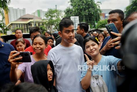 Bagi Bagikan Susu Gibran Bantah Kampanye Di Cfd Bundaran Hi