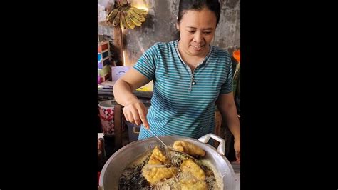 Yang Jual Galak Tapi Rame Terus Martabak Usus Brutal Jualan Ngumpet