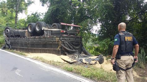 Caminh O Tomba Na Serra Das Antas Gazeta