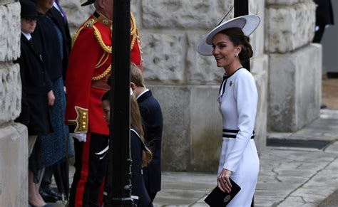 Kate Middleton Military Parade And Party In Buckingham Daily Expert News