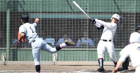 早実・清宮が一回に先制2ラン 高校通算104号／西東京 サンスポ